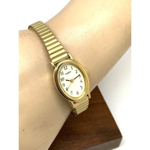 Timex Women's Watch T21872 Cavatina Oval Petite 18mm Quartz Gold Expansion Band - Picture 5 of 13